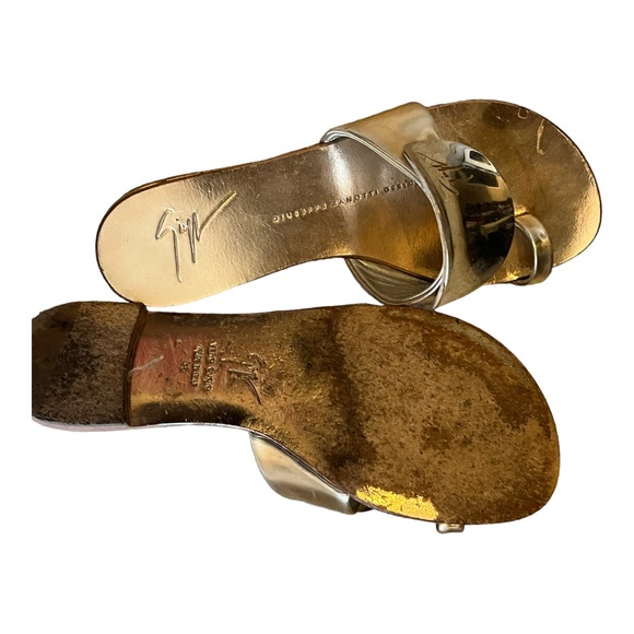Stunning Giuseppe Zanotti Nude Sandals Mirror Vamp Toe Ring Nappa SZ 35 - Picture 3 of 12